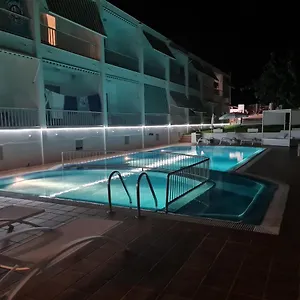 2* Hotel S'algaret